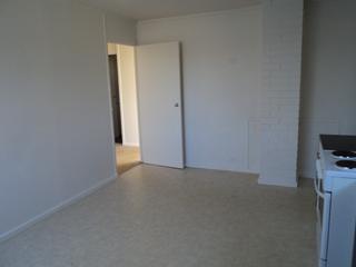 Kithen/meals area (2012-06-27)