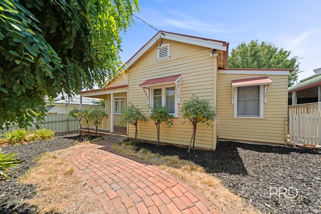 13 Roma Street, NSW 2650