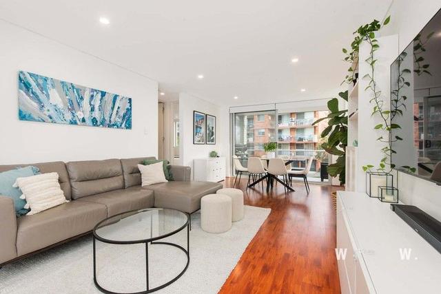 5/4 Bortfield Drive, NSW 2046