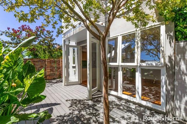 4 Holdsworth Lane, VIC 3016