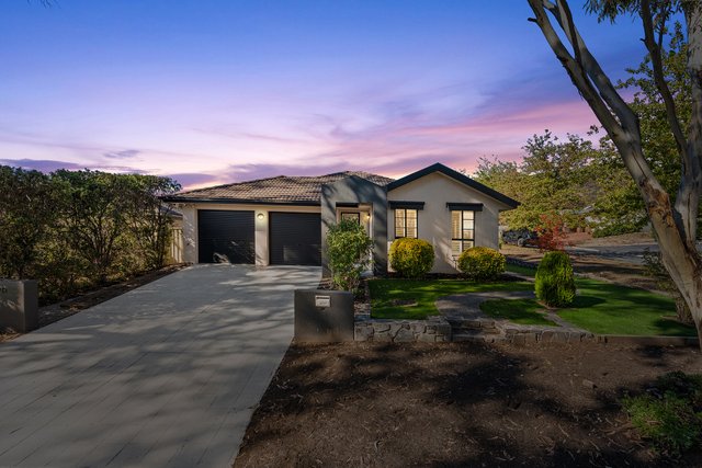 2 Silvan Lane, ACT 2906