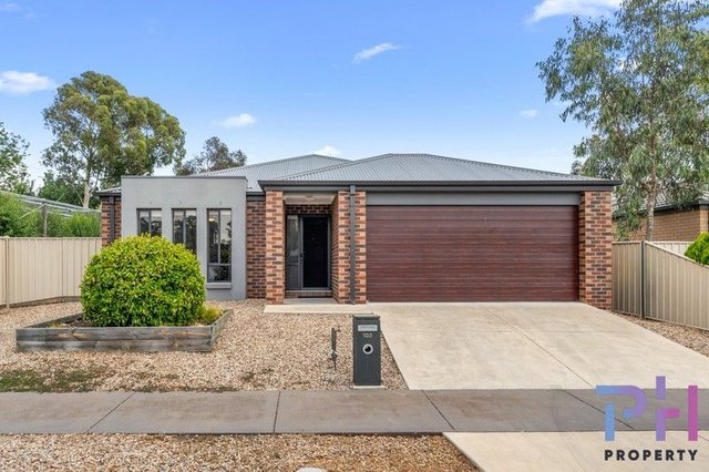 102 Bassett  Drive, VIC 3551