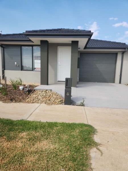 13 Leona Drive, VIC 3024