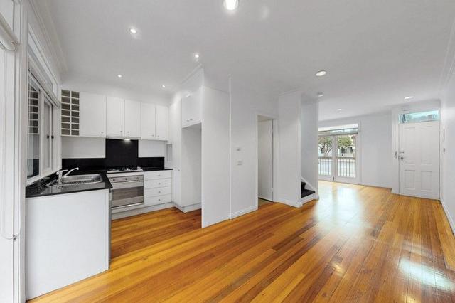 2/106 Graham Street, VIC 3207