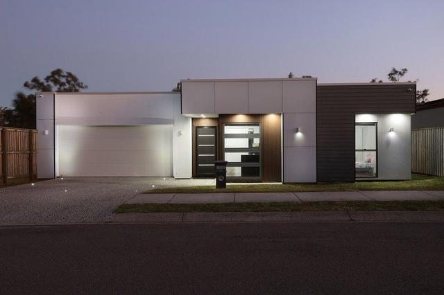 82 Roberts Crescent, QLD 4300