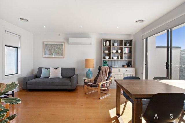 4/12 Eleanor Street, VIC 3011