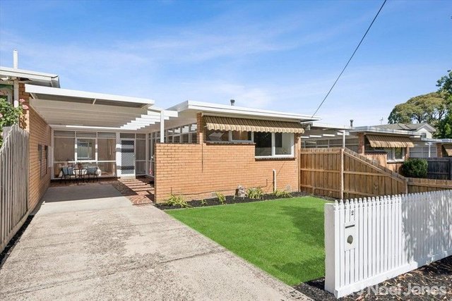 2/14 Kitchener Road, VIC 3136