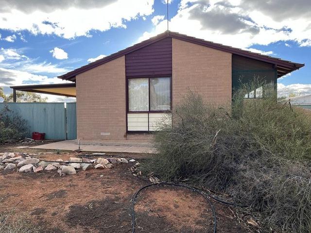 2 Richardson Crescent, SA 5700