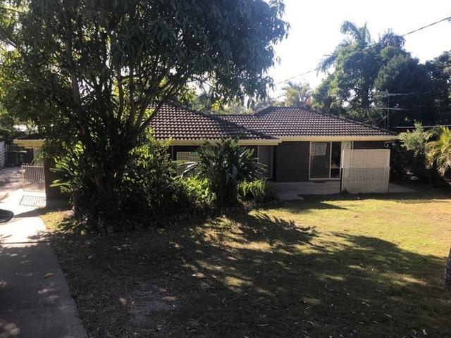 4 Pine Crescent, QLD 4118