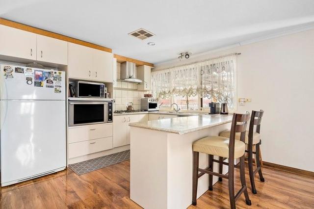 24 Lyrebird Drive, VIC 3201