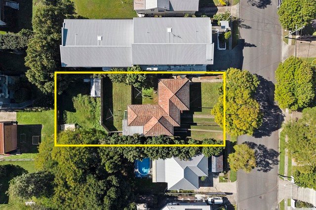 54-56 Gellibrand Street, QLD 4011