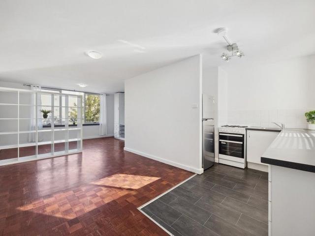 17/60-64 Forrest Avenue, WA 6004