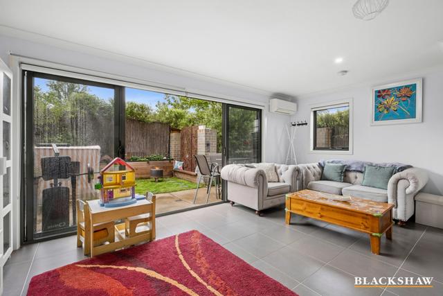 6/4 Annie Douglas Street, ACT 2913
