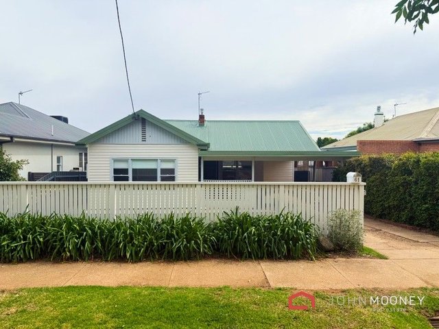 61 Urana Street, NSW 2650