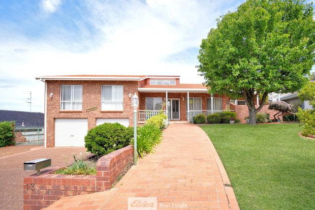 13 Holmes Crescent, NSW 2680