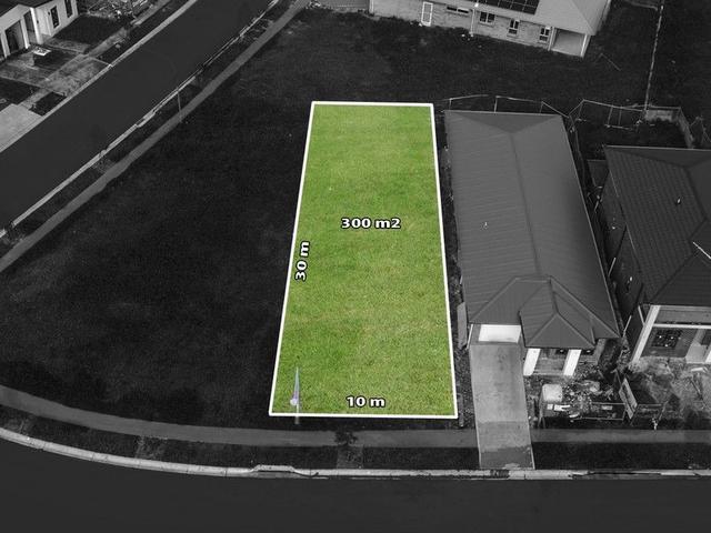 12 Dorchester Street, NSW 2560
