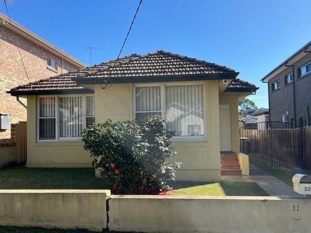 32 Bristol Road, NSW 2220