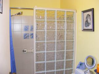 Bathroom (2010-02-26)