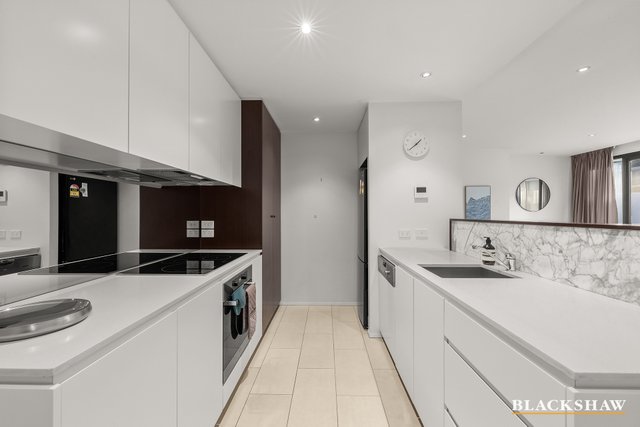 1/5 Sydney Avenue, ACT 2600