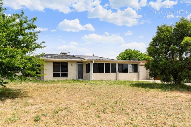 12 Kobi Place, NSW 2650