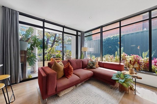 2/190 Mount Alexander Road, VIC 3032