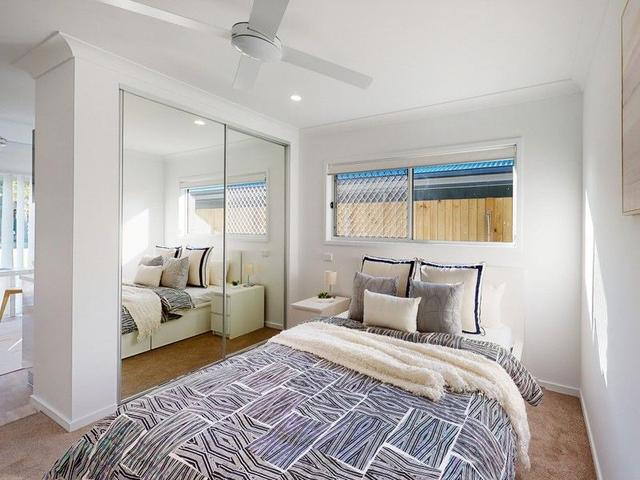 2/42 Wilga St, QLD 4076