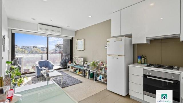 411/41 Batman Street, VIC 3003