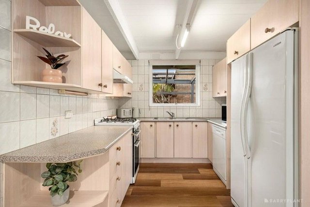 12 Bimbadeen Drive, VIC 3138