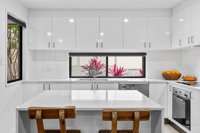 3/122 Eugaree Street, QLD 4215