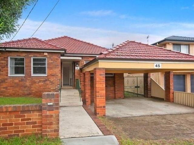 45 Hinkler Street, NSW 2035