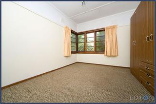 Bedroom 1 (2012-09-20)