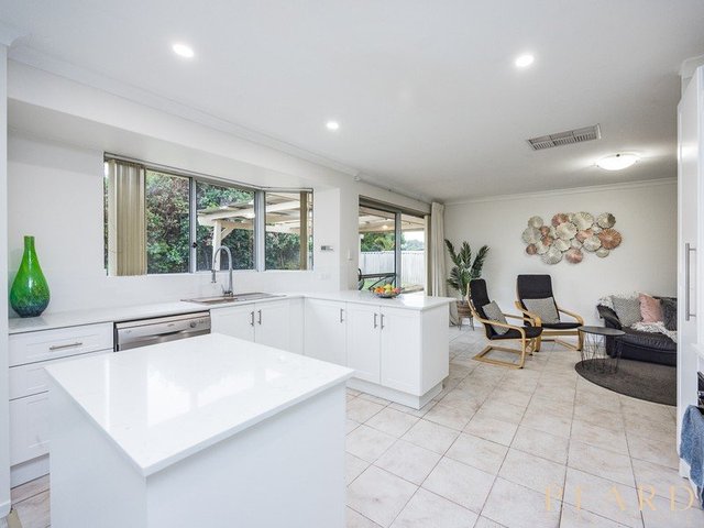 25 Chichester Drive, WA 6026