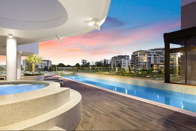 B909/11-13 Solent Circuit, NSW 2153