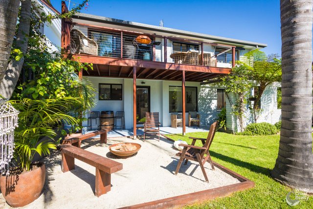 7 Lakeside Drive, NSW 2546