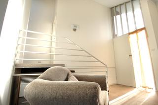 Lounge (2006-09-01)