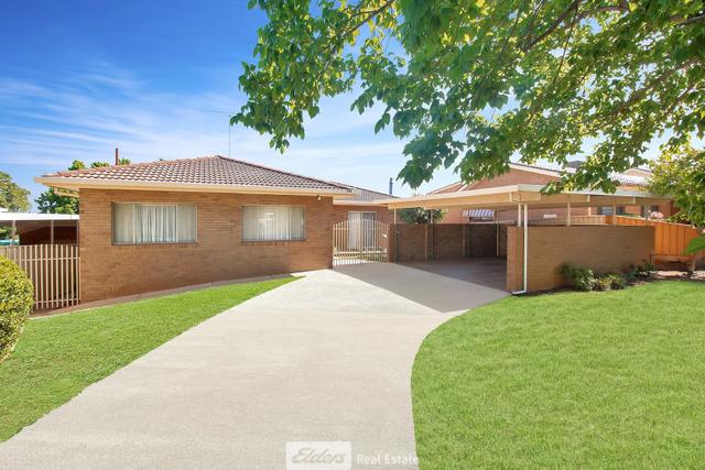 87 McNabb Crescent, NSW 2680