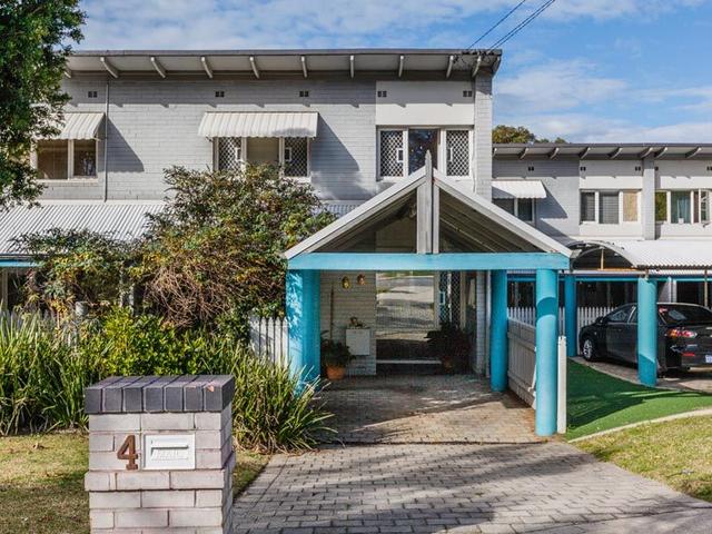 4/2 Elmslie St, WA 6167