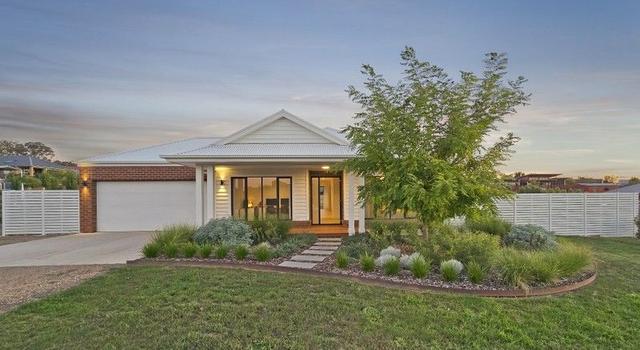 18 Maple Tree Boulevard, VIC 3722