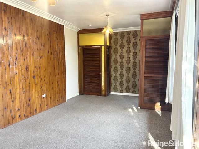 18 Gundarun Street, NSW 2500