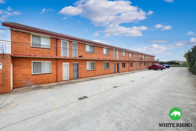 2/22 Mowatt Street, NSW 2620