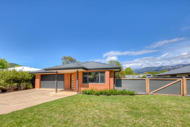 7 Monash Drive, VIC 3740