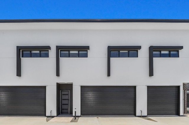 2/30 Wattlebrush Court, QLD 4503