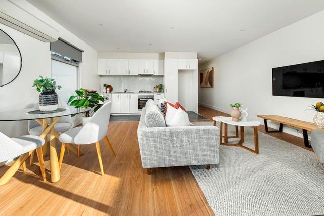 202/10 Main Street, VIC 3130