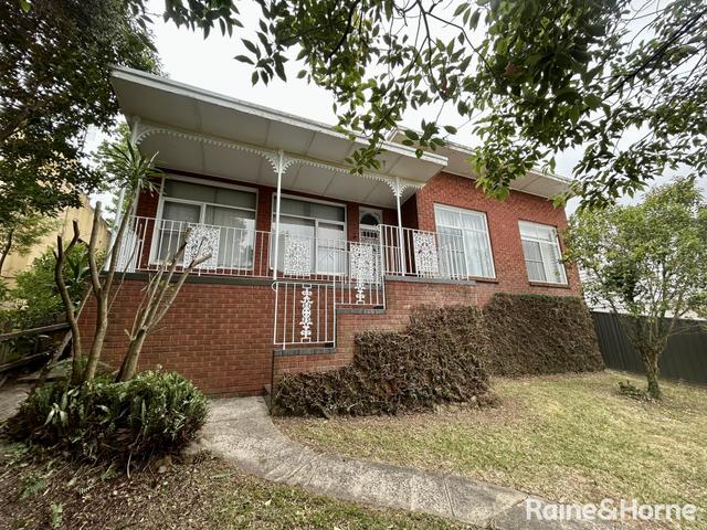 18 Gundarun Street, NSW 2500