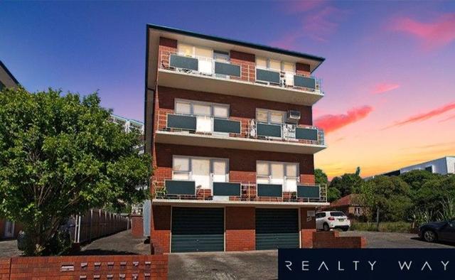 4/27 Gloucester Road, NSW 2220