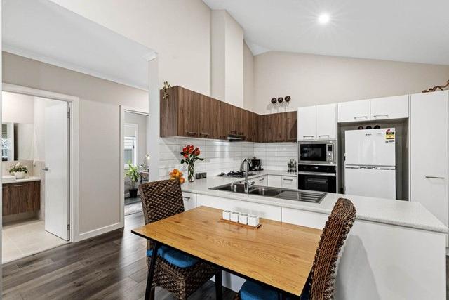 50 Stelling Drive, VIC 3350