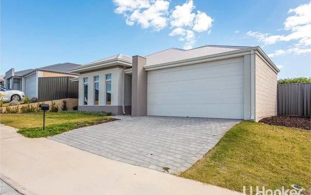 39 Sarasota Loop, WA 6210