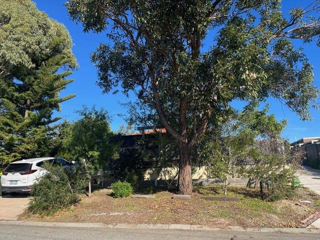 12 Allinga Crescent, WA 6025