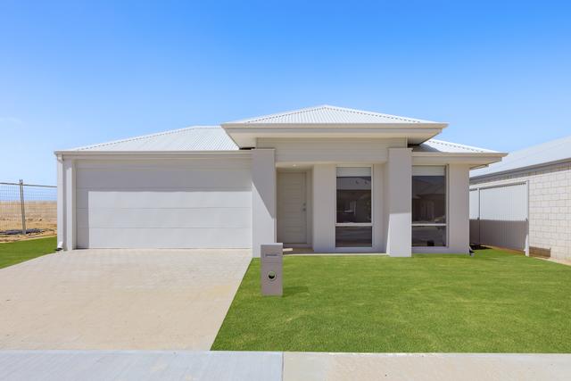 34 Hopetoun Drive, WA 6034