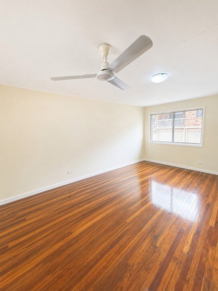 2/44 Lyon Street, QLD 4105